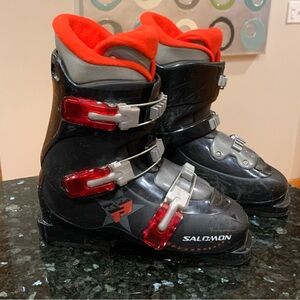 Salomon Performa Men’s Ski Boots - Size US 5 / Mondo 23.5  - Black Red
